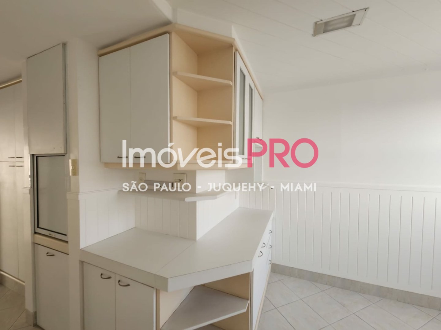 Foto :: https://assets.imoveispro.com.br/thumb/IP38837/apartamento-venda-morumbi_IP38837_23_1920x1080.jpg?