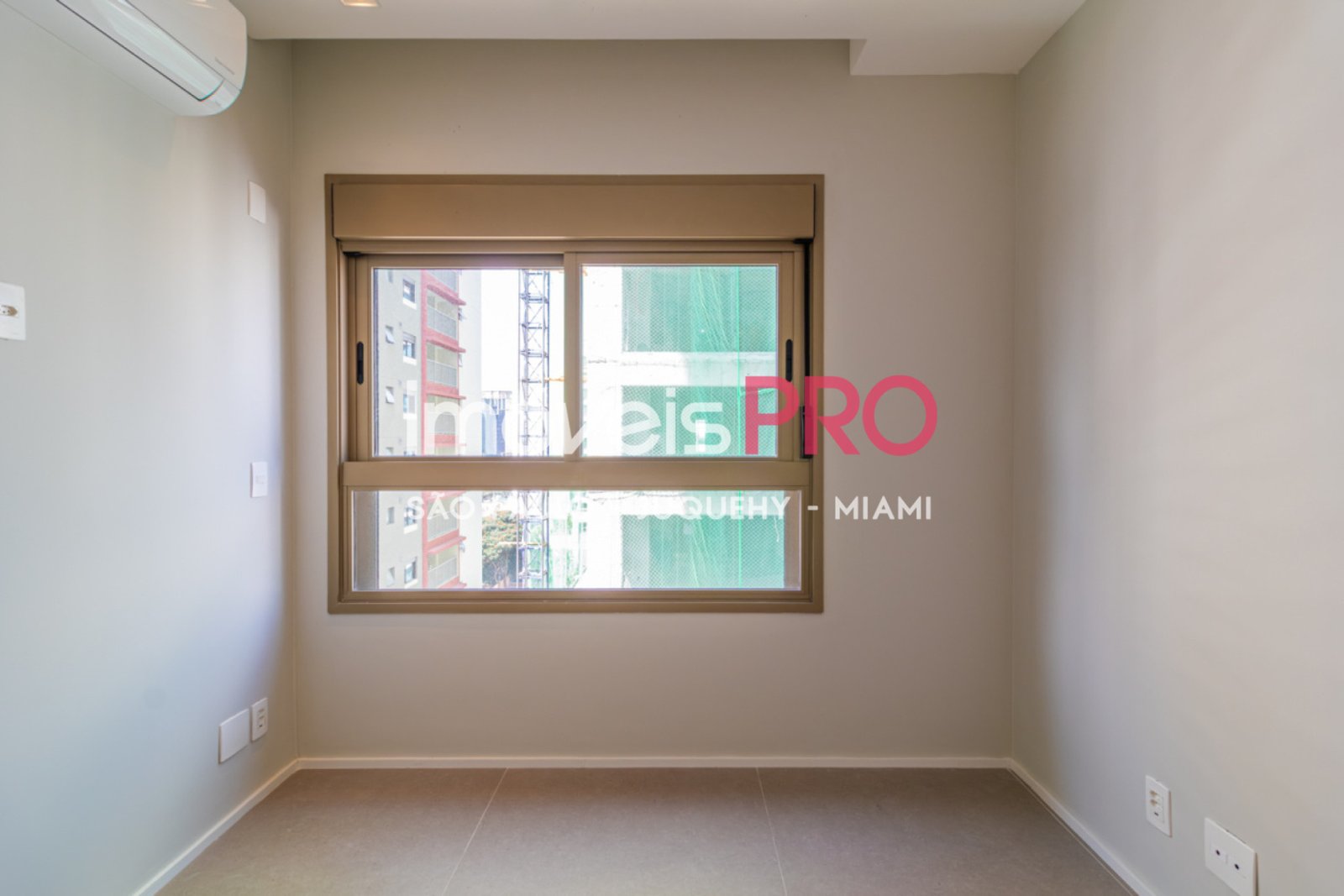 Foto :: IP38840
