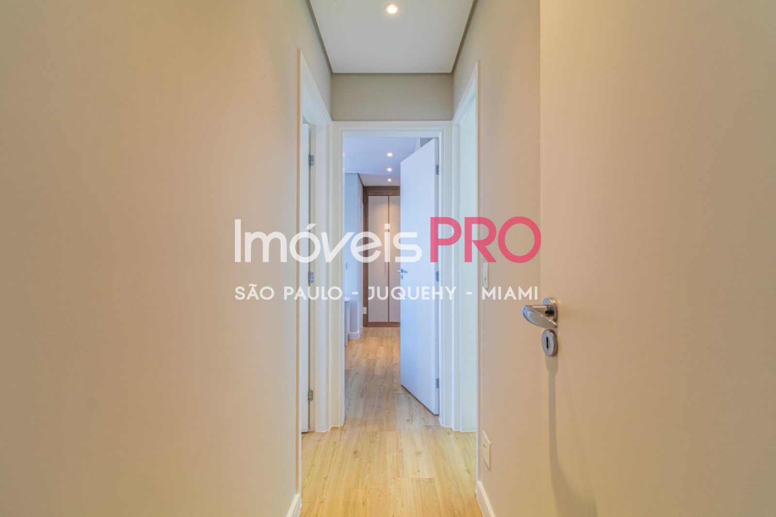 Foto :: IP38841