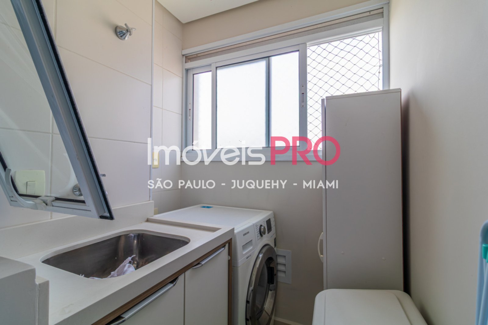 Foto :: IP38841