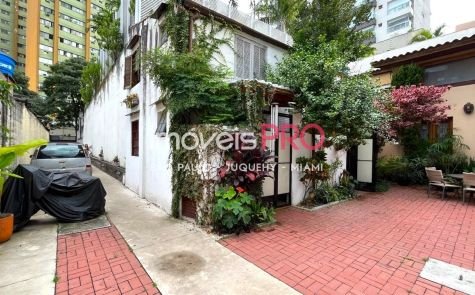 Casa de Vila em Vila Mariana — foto 1 (Ref. IP38843)