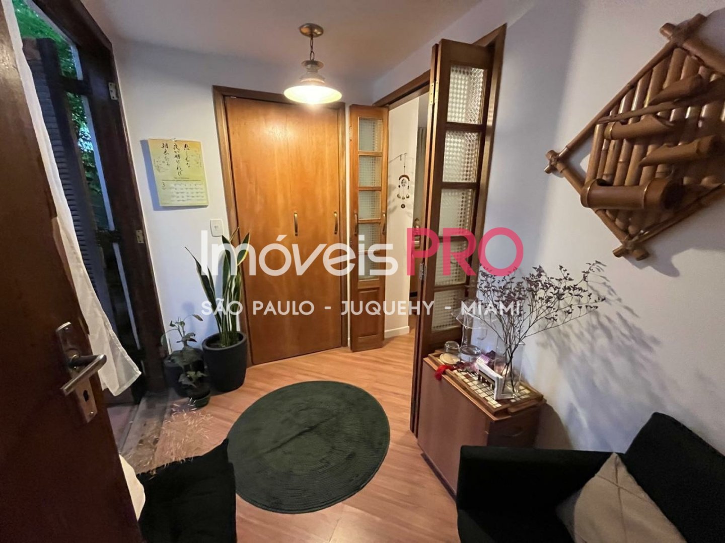 Foto :: https://assets.imoveispro.com.br/thumb/IP38843/casa-de-vila-venda-vila-mariana_IP38843_11_1920x1080.jpg?