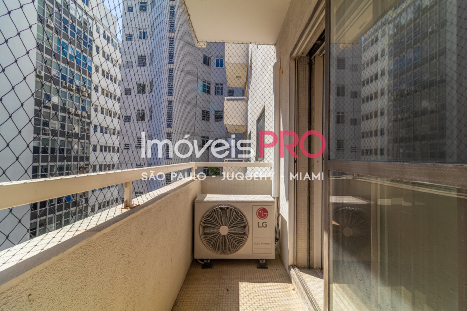 Foto :: IP38844