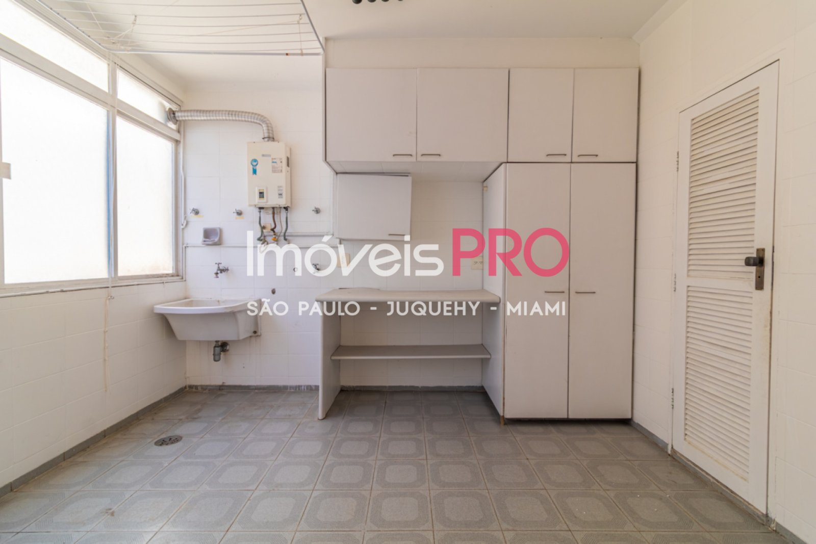 Foto :: https://assets.imoveispro.com.br/thumb/IP38844/apartamento-venda-jardim-paulista_IP38844_47_1920x1080.jpg?