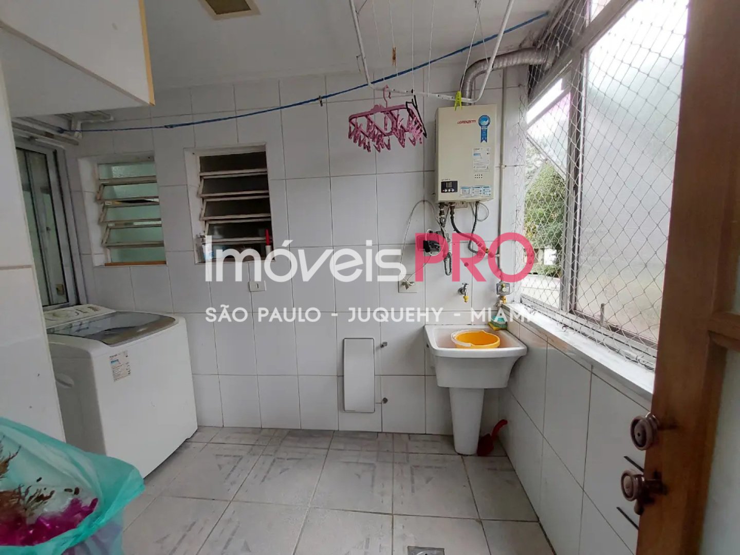 Foto :: https://assets.imoveispro.com.br/thumb/IP38847/apartamento-venda-vila-clementino_IP38847_23_1920x1080.jpg?