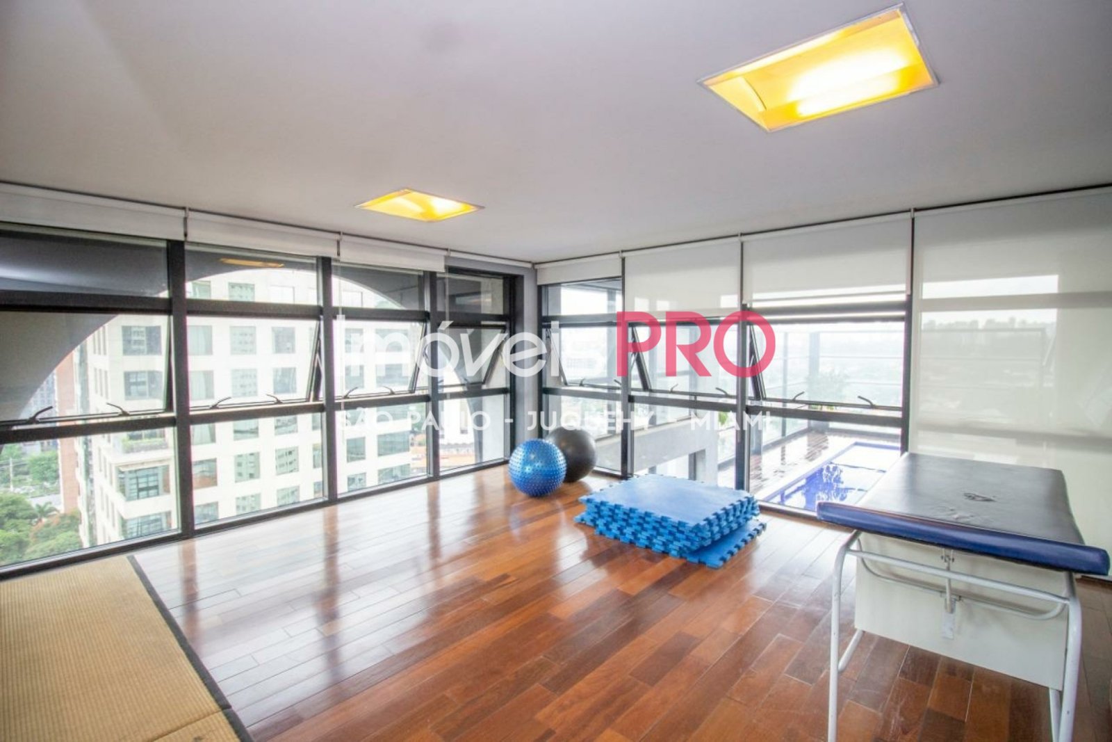 Foto :: https://assets.imoveispro.com.br/thumb/IP38850/duplex-venda-vila-nova-conceicao_IP38850_23_1920x1080.jpg?