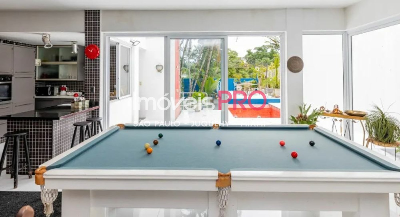 Foto :: https://assets.imoveispro.com.br/thumb/IP38859/casa-venda-brooklin-paulista_IP38859_29_1920x1080.jpg?