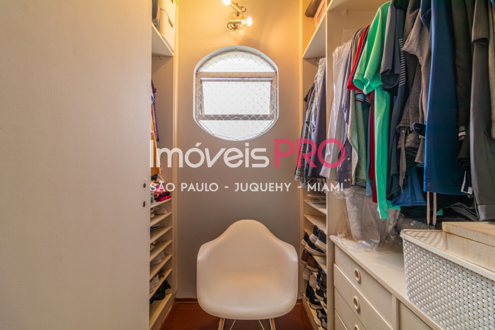 Foto :: https://assets.imoveispro.com.br/thumb/IP38868/apartamento-venda-paraiso_IP38868_17_1920x1080.jpg?