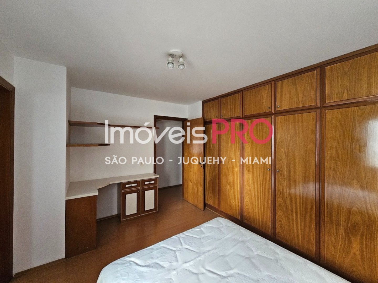 Foto :: https://assets.imoveispro.com.br/thumb/IP38869/apartamento-venda-brooklin_IP38869_29_1920x1080.jpg?