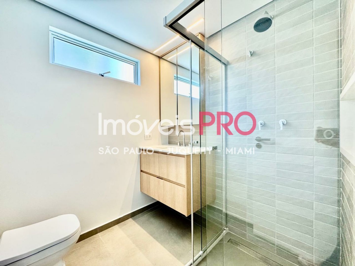 Foto :: https://assets.imoveispro.com.br/thumb/IP38870/apartamento-venda-moema_IP38870_11_1920x1080.jpg?