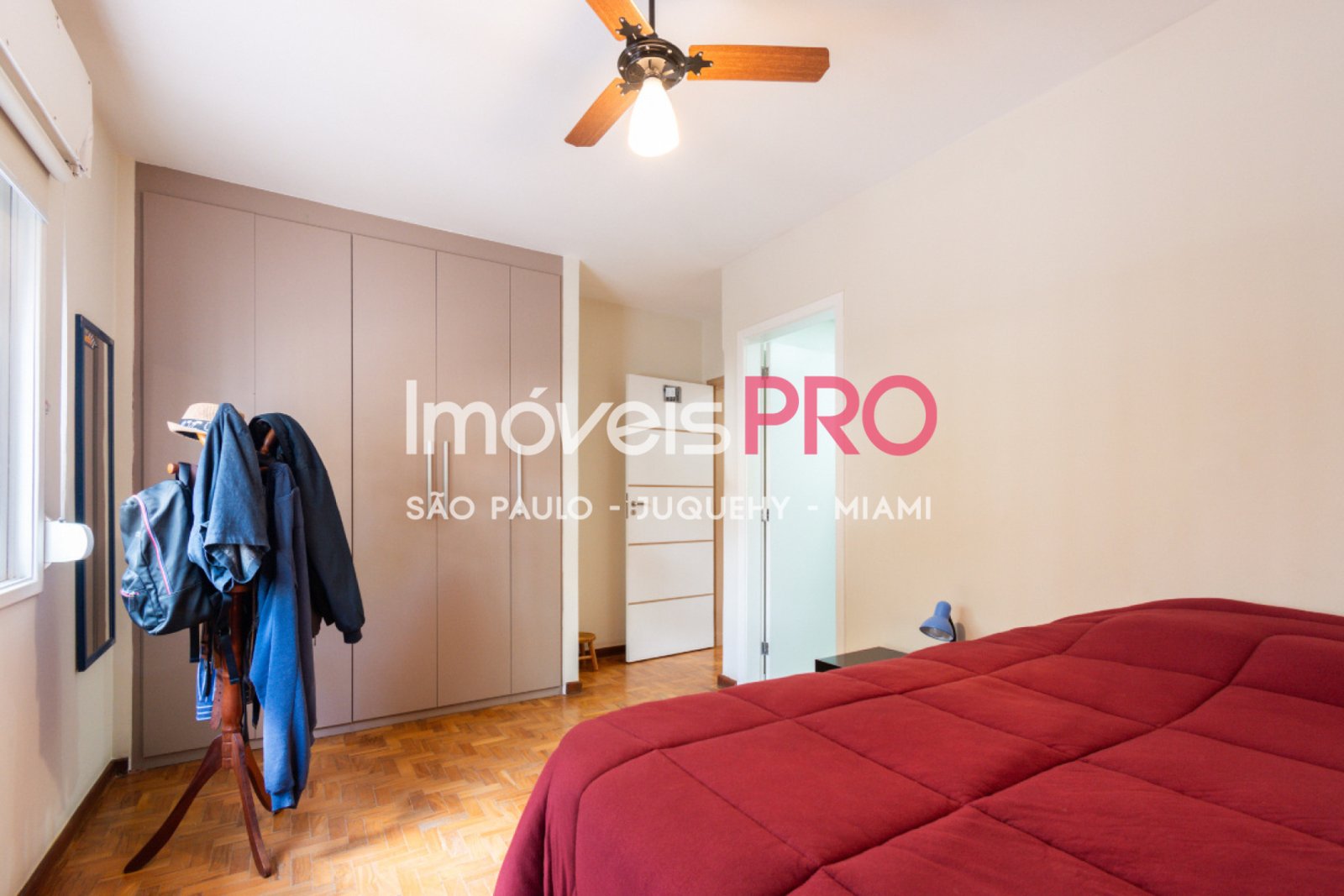 Foto :: https://assets.imoveispro.com.br/thumb/IP38871/casa-venda-planalto-paulista_IP38871_29_1920x1080.jpg?