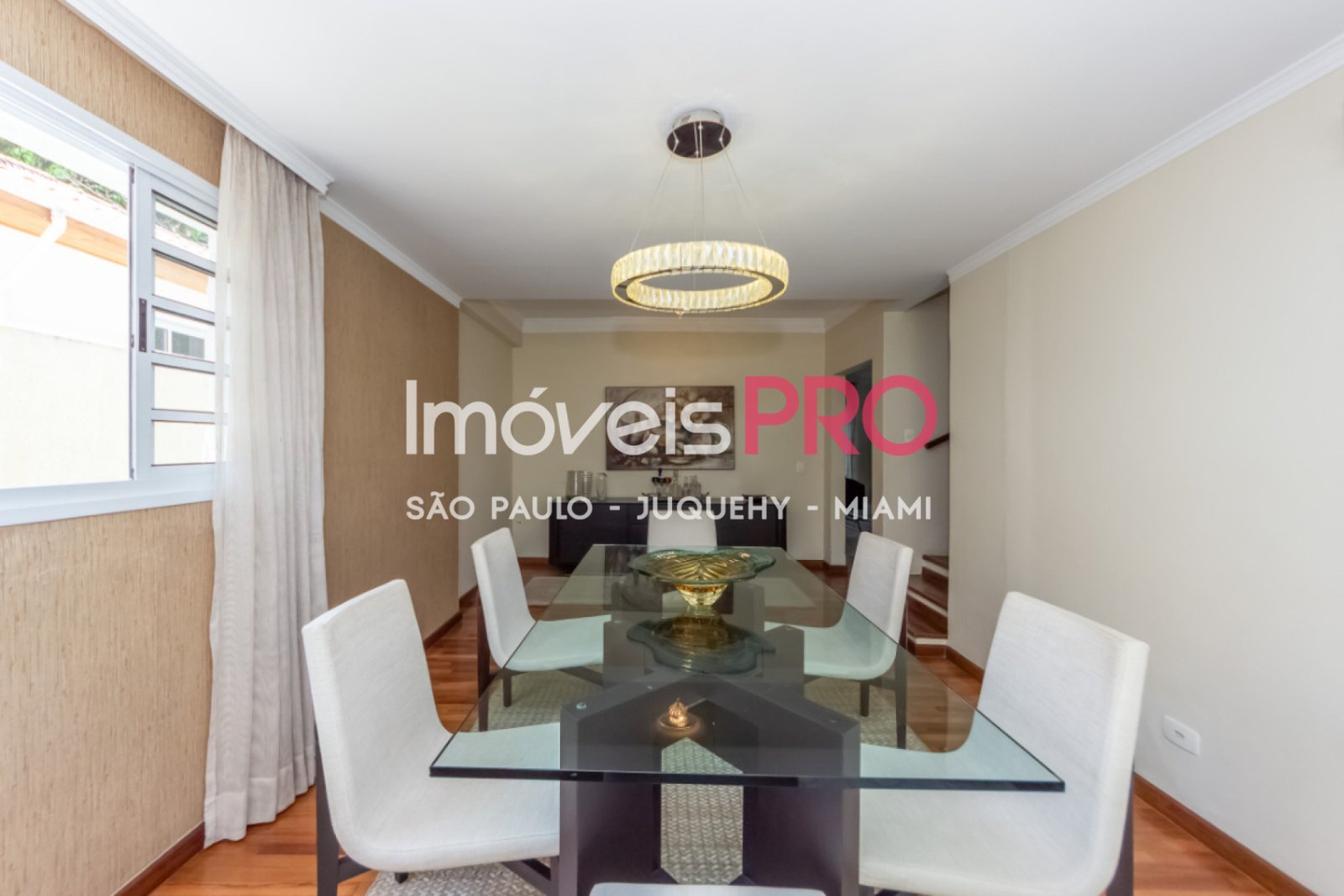 Foto :: https://assets.imoveispro.com.br/thumb/IP38872/casa-venda-vila-mariana_IP38872_11_1920x1080.jpg?