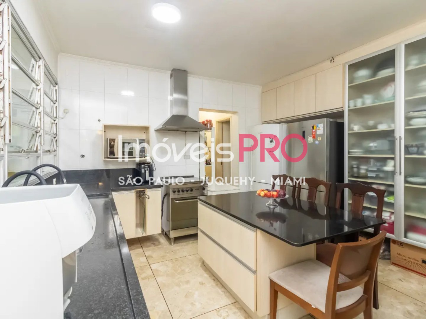 Foto :: https://assets.imoveispro.com.br/thumb/IP38877/apartamento-venda-itaim-bibi_IP38877_23_1920x1080.jpg?