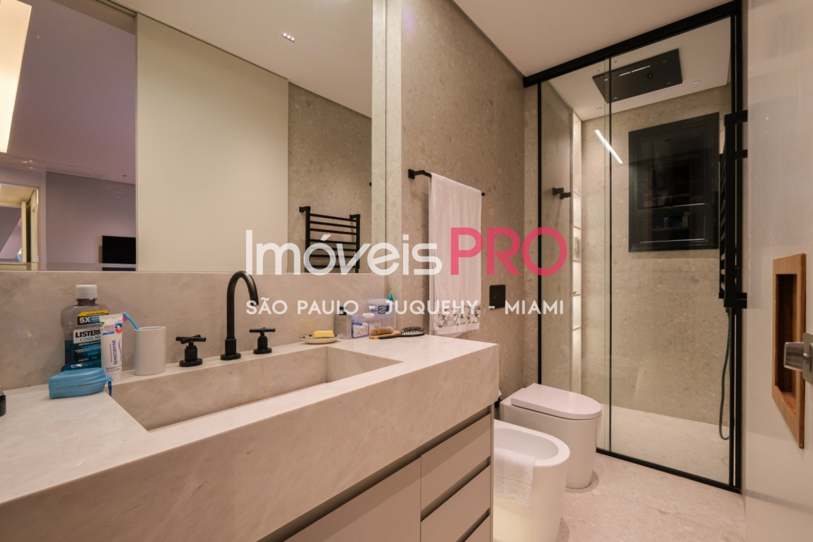 Foto :: IP38881