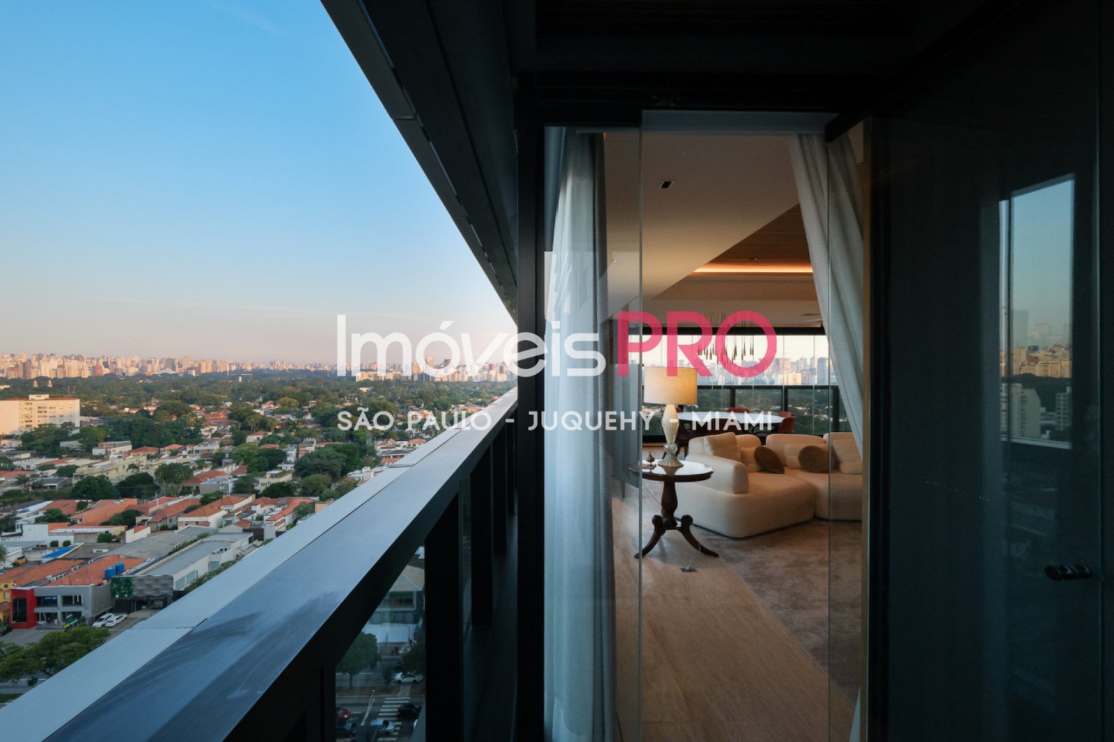 Foto :: https://assets.imoveispro.com.br/thumb/IP38881/apartamento-venda-pinheiros_IP38881_29_1920x1080.jpg?