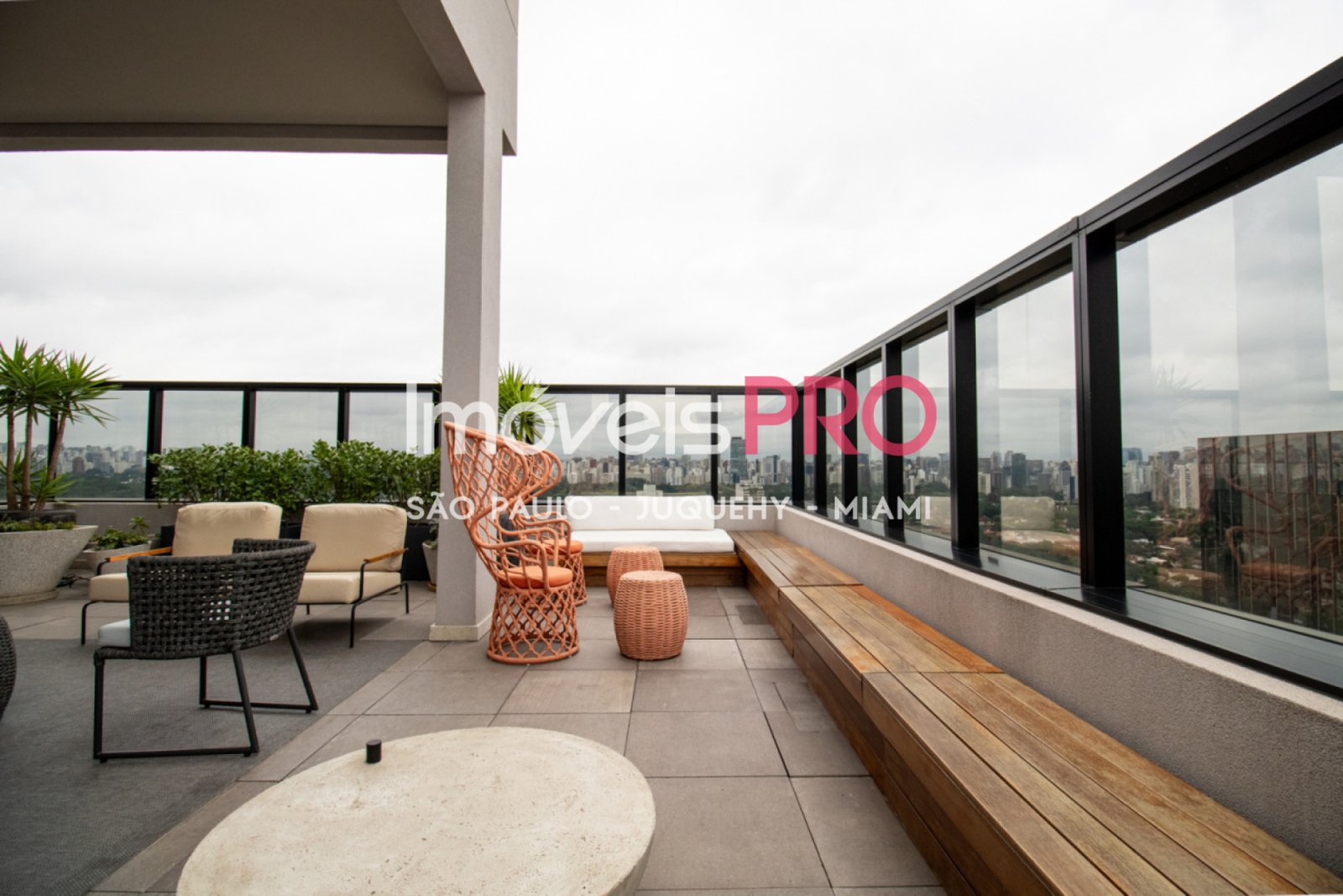 Foto :: https://assets.imoveispro.com.br/thumb/IP38881/apartamento-venda-pinheiros_IP38881_47_1920x1080.jpg?