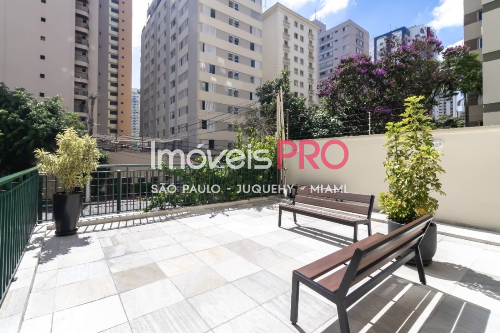Foto :: https://assets.imoveispro.com.br/thumb/IP38889/apartamento-venda-moema-passaros_IP38889_29_1920x1080.jpg?