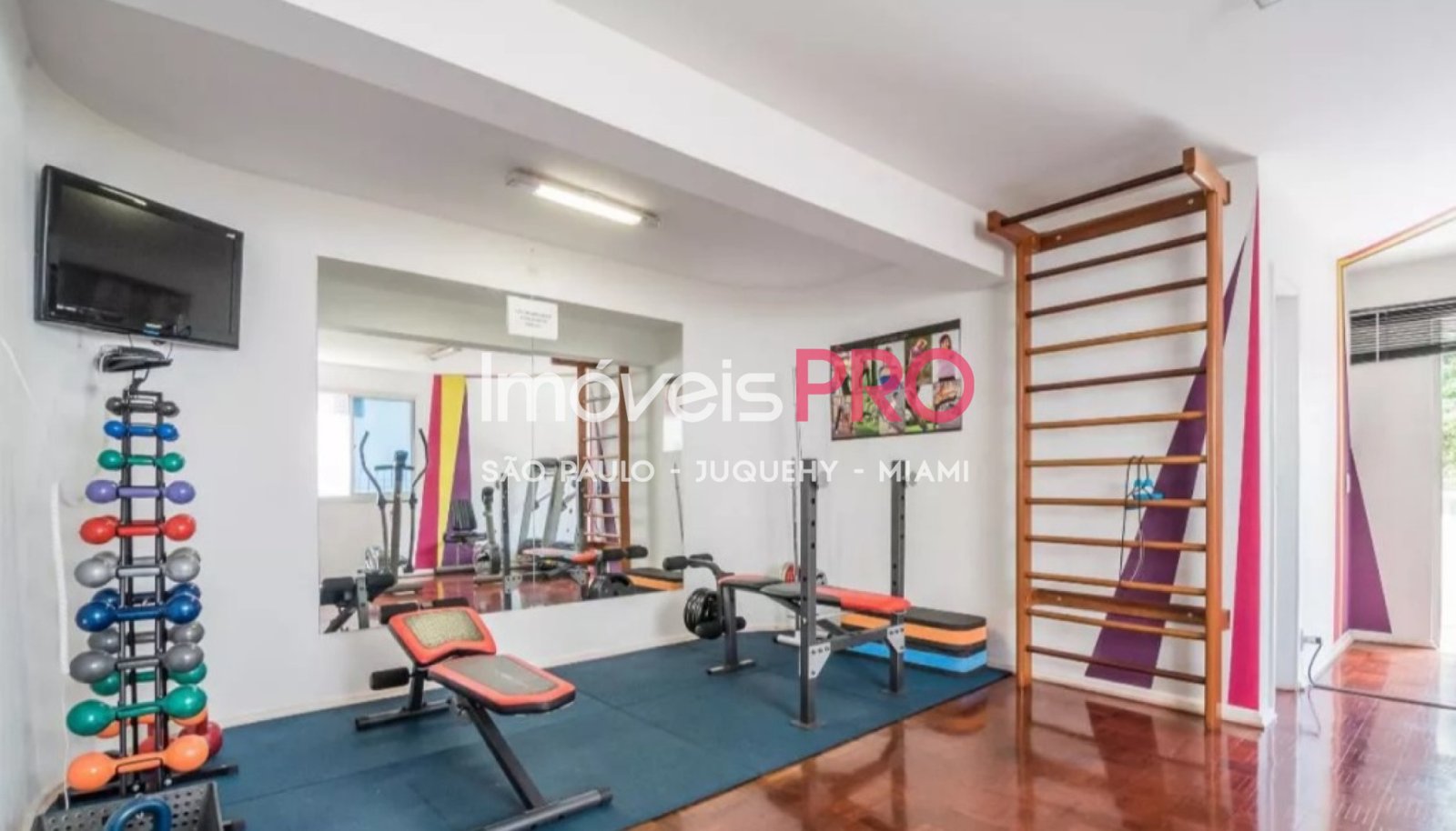 Foto :: https://assets.imoveispro.com.br/thumb/IP38898/apartamento-venda-campo-belo_IP38898_29_1920x1080.jpg?