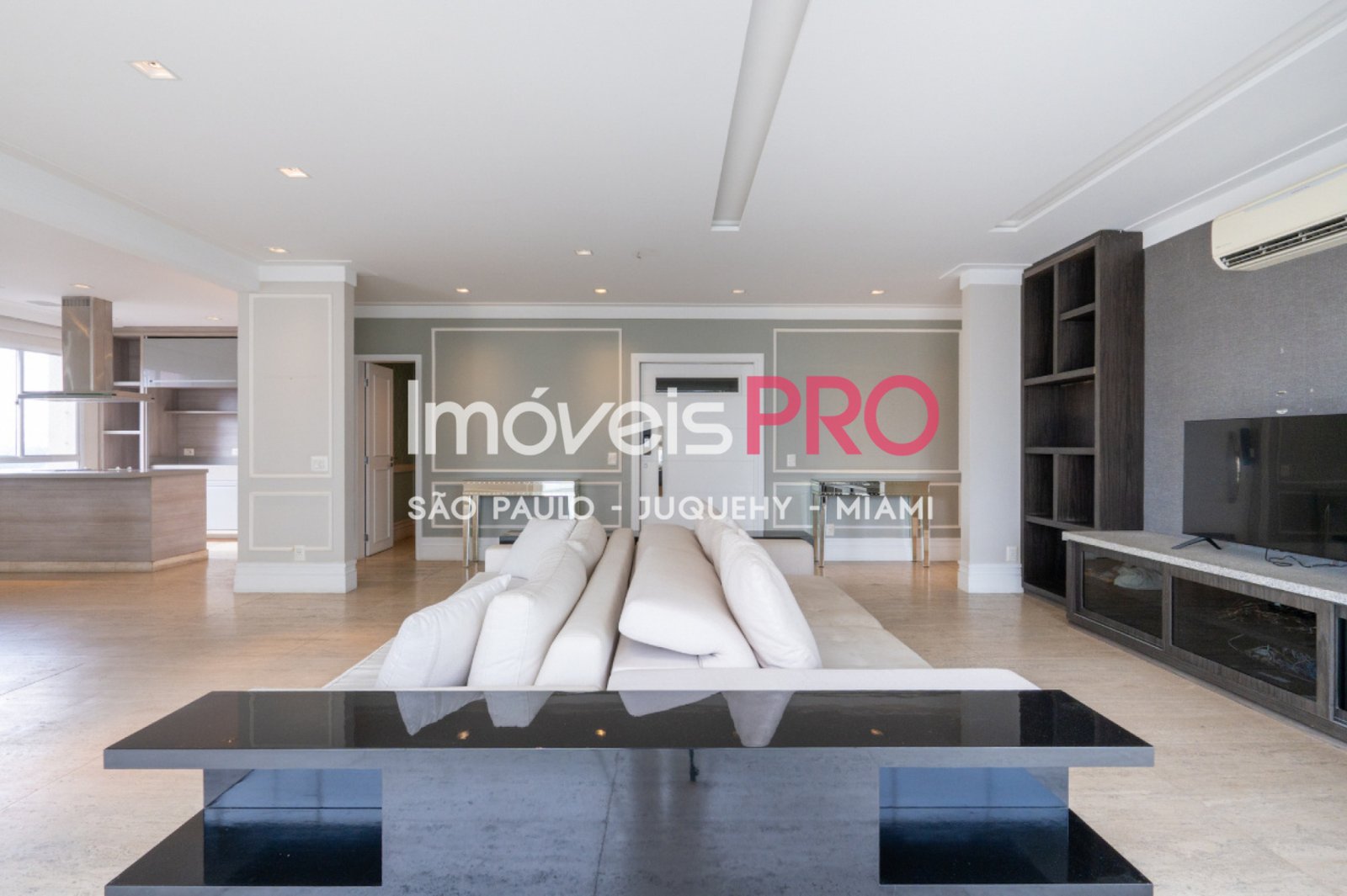 Foto :: https://assets.imoveispro.com.br/thumb/IP38900/apartamento-venda-itaim-bibi_IP38900_11_1920x1080.jpg?
