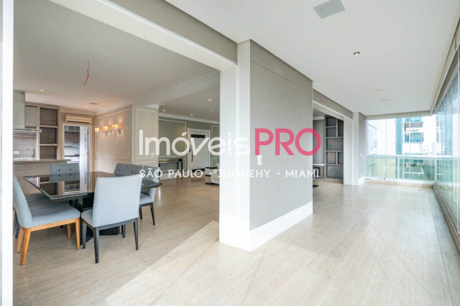 Foto :: https://assets.imoveispro.com.br/thumb/IP38900/apartamento-venda-itaim-bibi_IP38900_17_1920x1080.jpg?