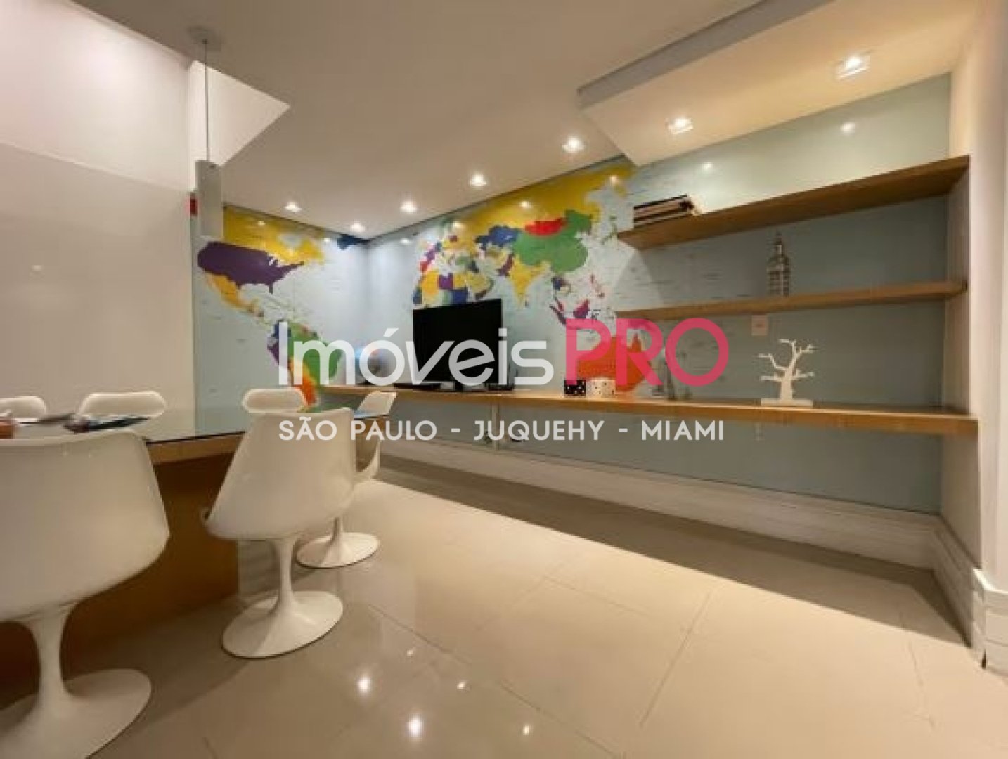 Foto :: IP38905