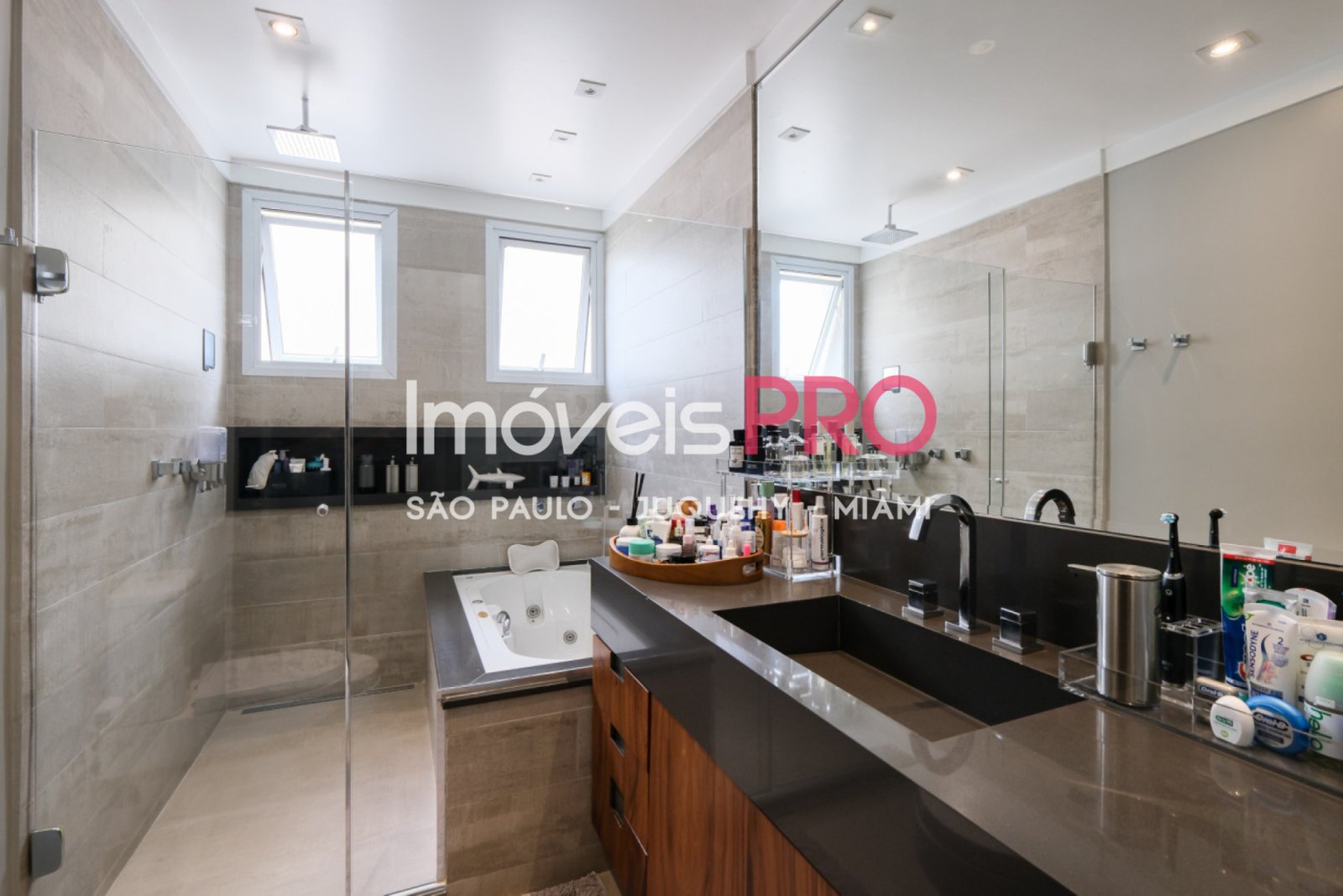 Foto :: https://assets.imoveispro.com.br/thumb/IP38913/cobertura-duplex-venda-vila-nova-conceicao_IP38913_23_1920x1080.jpg?