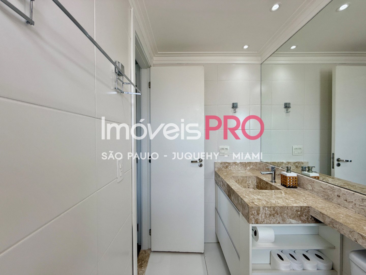 Foto :: https://assets.imoveispro.com.br/thumb/IP38914/apartamento-venda-santo-amaro_IP38914_59_1920x1080.jpg?