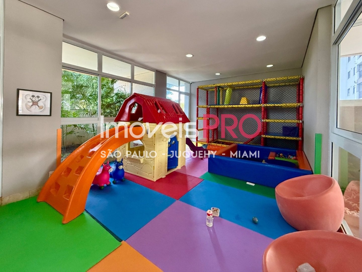 Foto :: https://assets.imoveispro.com.br/thumb/IP38914/apartamento-venda-santo-amaro_IP38914_71_1920x1080.jpg?