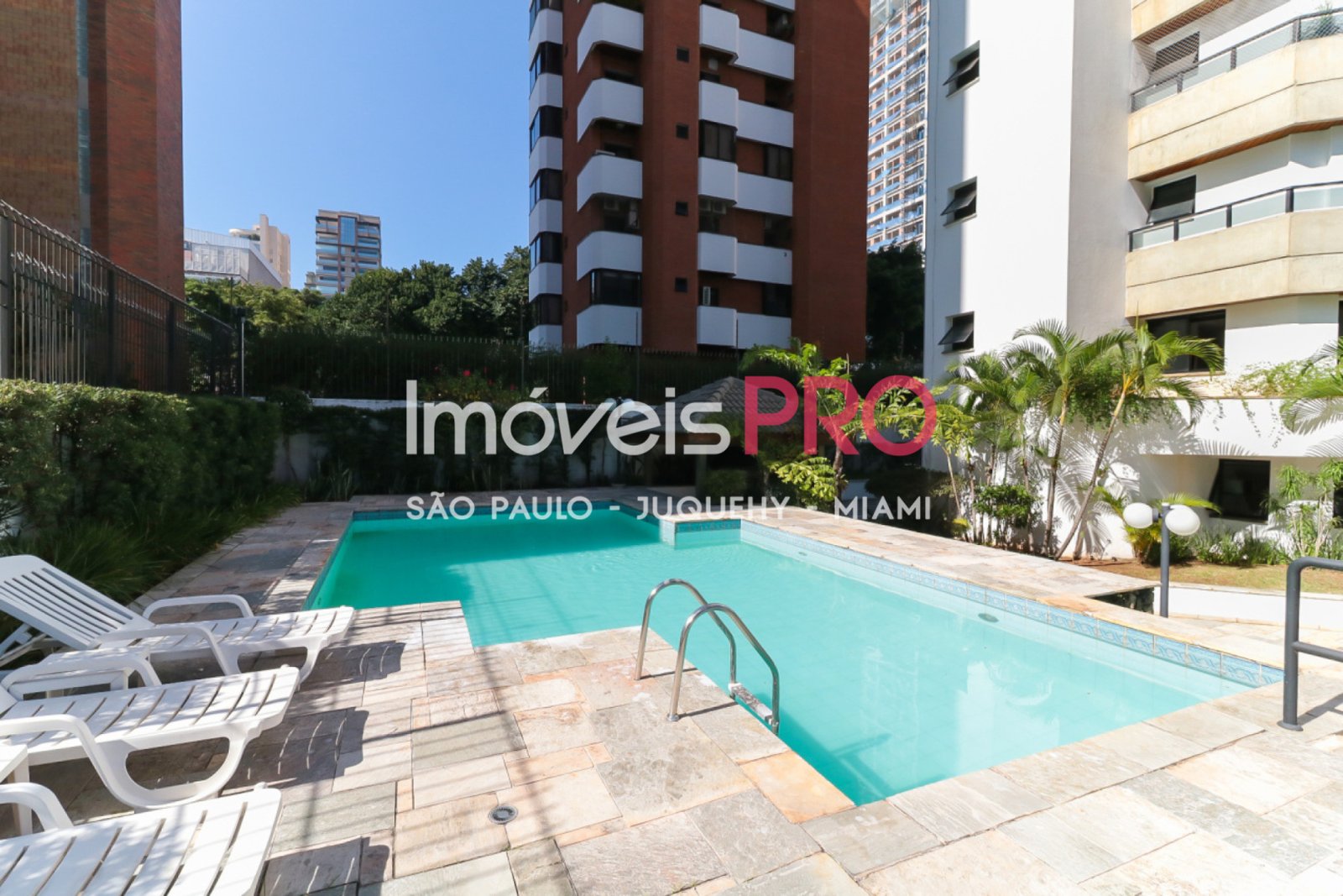 Foto :: https://assets.imoveispro.com.br/thumb/IP38916/apartamento-venda-moema_IP38916_29_1920x1080.jpg?