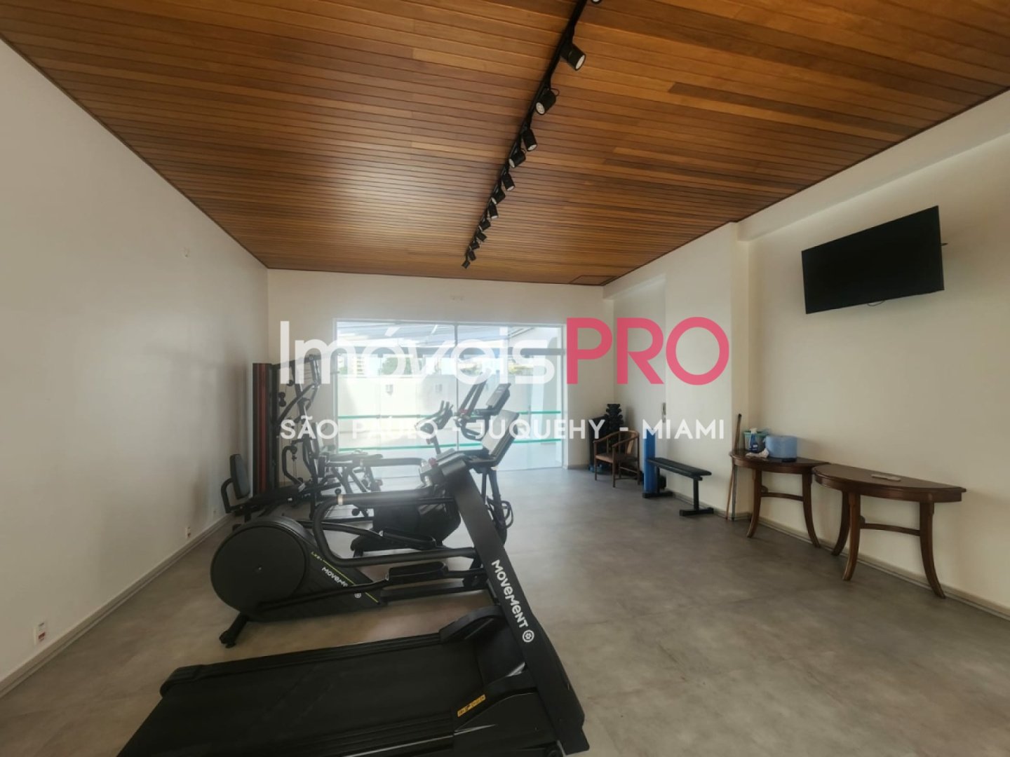 Foto :: https://assets.imoveispro.com.br/thumb/IP38918/apartamento-venda-real-parque_IP38918_17_1920x1080.jpg?