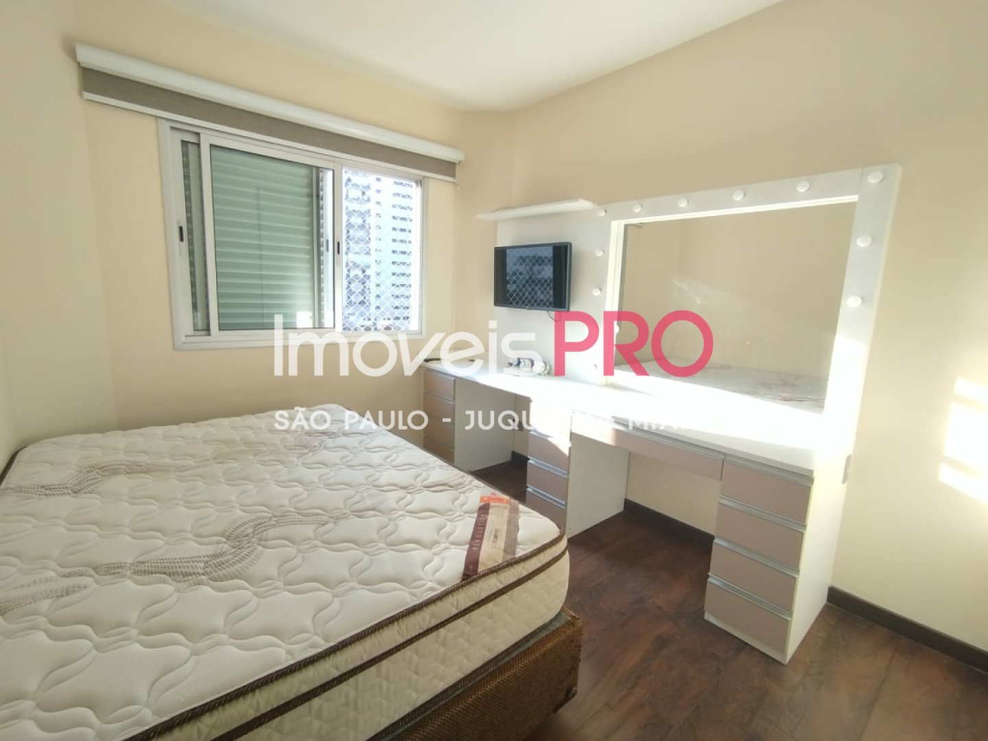 Foto :: IP38925
