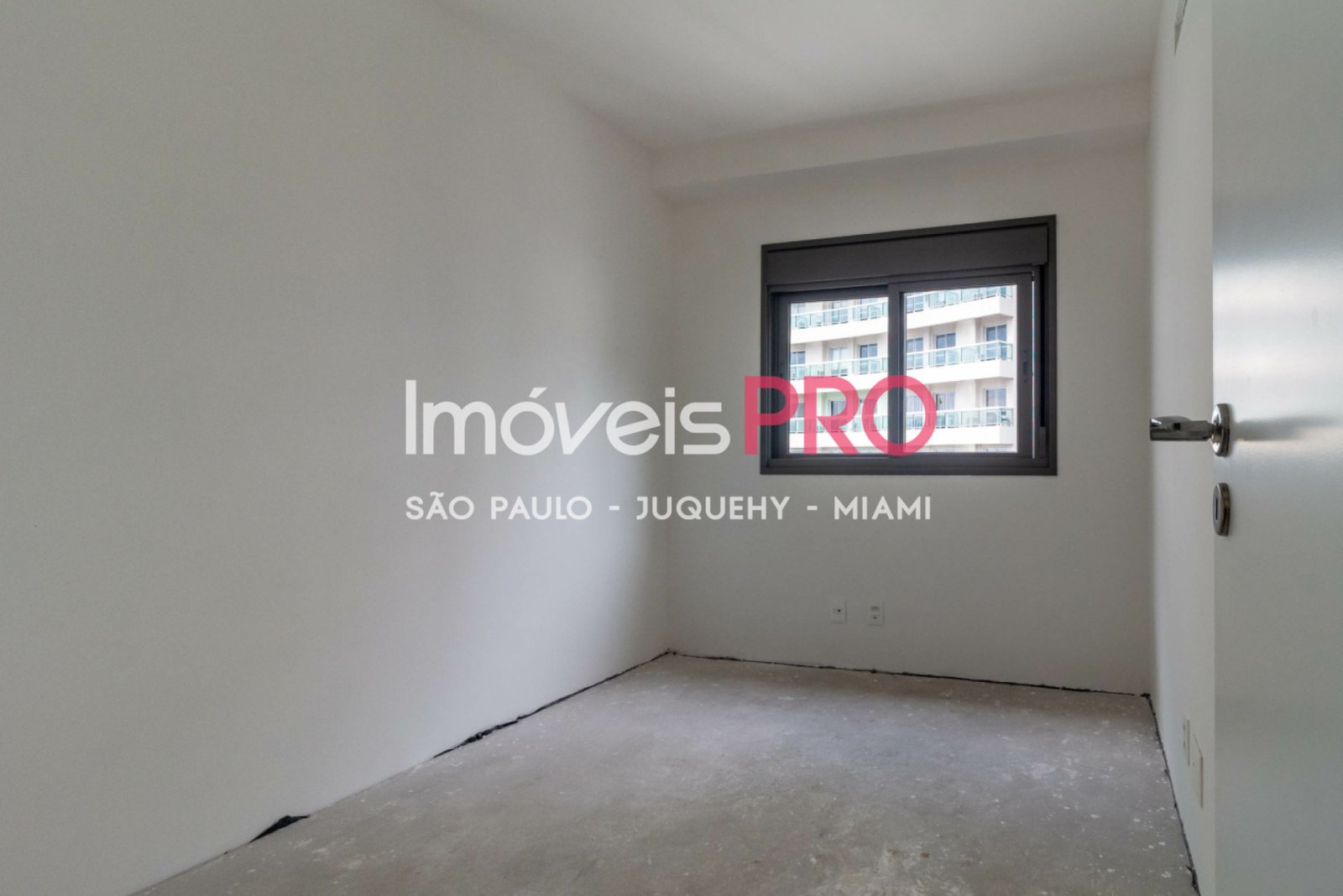 Foto :: https://assets.imoveispro.com.br/thumb/IP38928/apartamento-venda-pinheiros_IP38928_23_1920x1080.jpg?