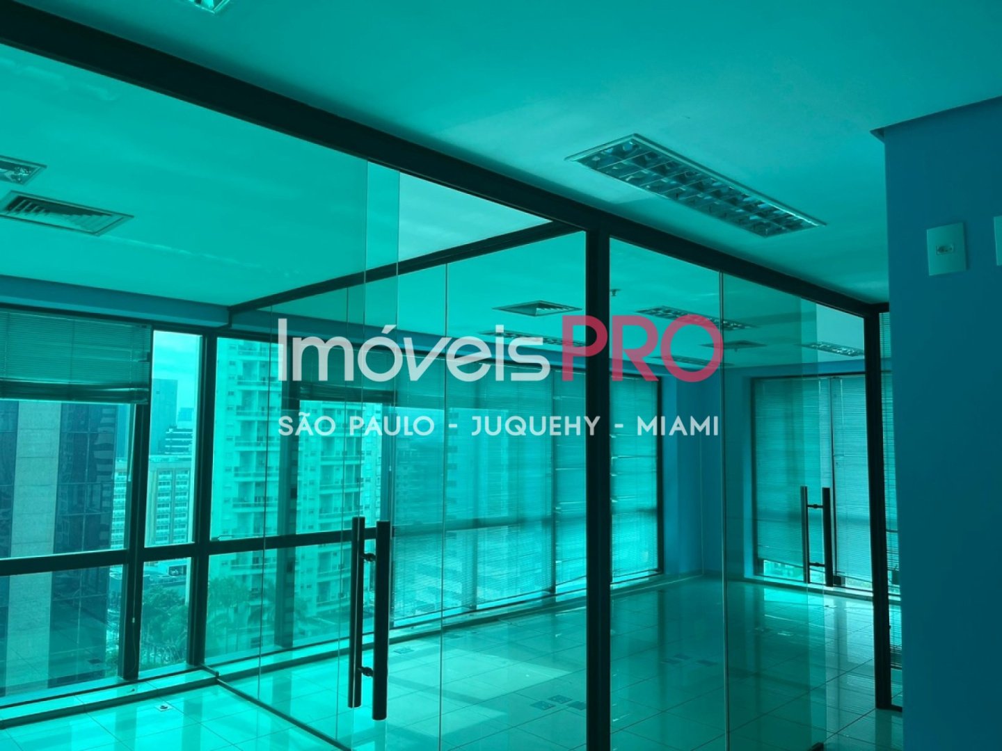 Foto :: https://assets.imoveispro.com.br/thumb/IP38929/conj-comercial-venda-moema_IP38929_23_1920x1080.jpg?