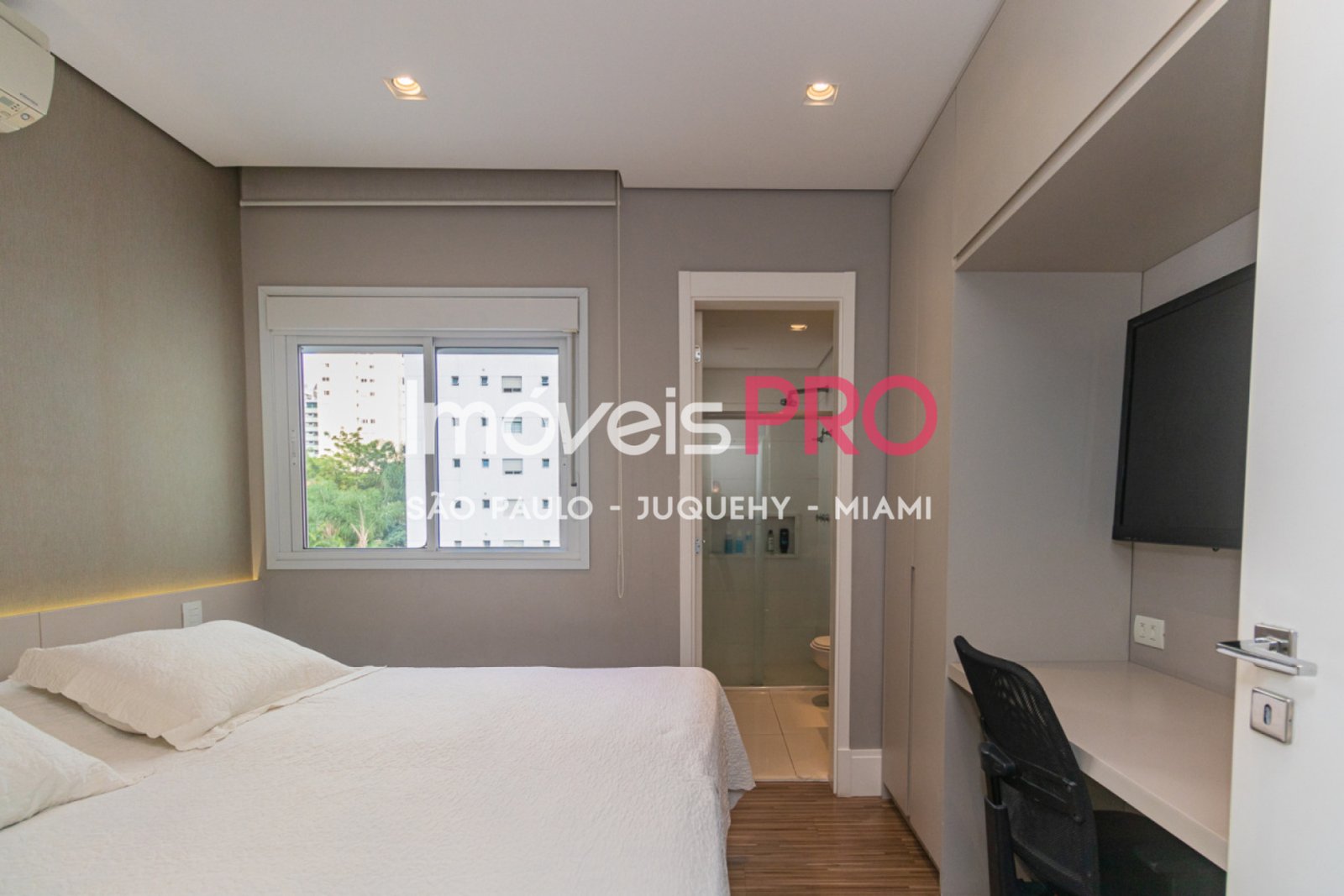 Foto :: https://assets.imoveispro.com.br/thumb/IP38933/apartamento-venda-campo-belo_IP38933_23_1920x1080.jpg?