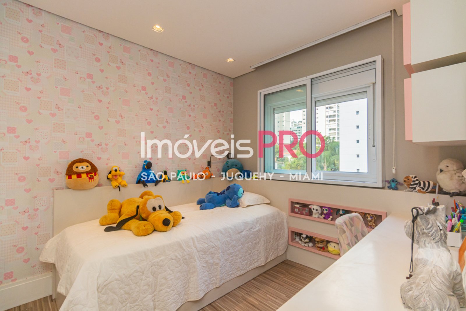 Foto :: IP38933