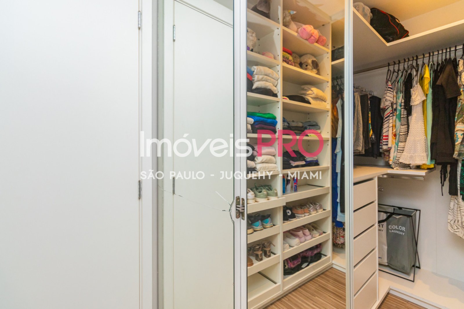 Foto :: https://assets.imoveispro.com.br/thumb/IP38933/apartamento-venda-campo-belo_IP38933_35_1920x1080.jpg?