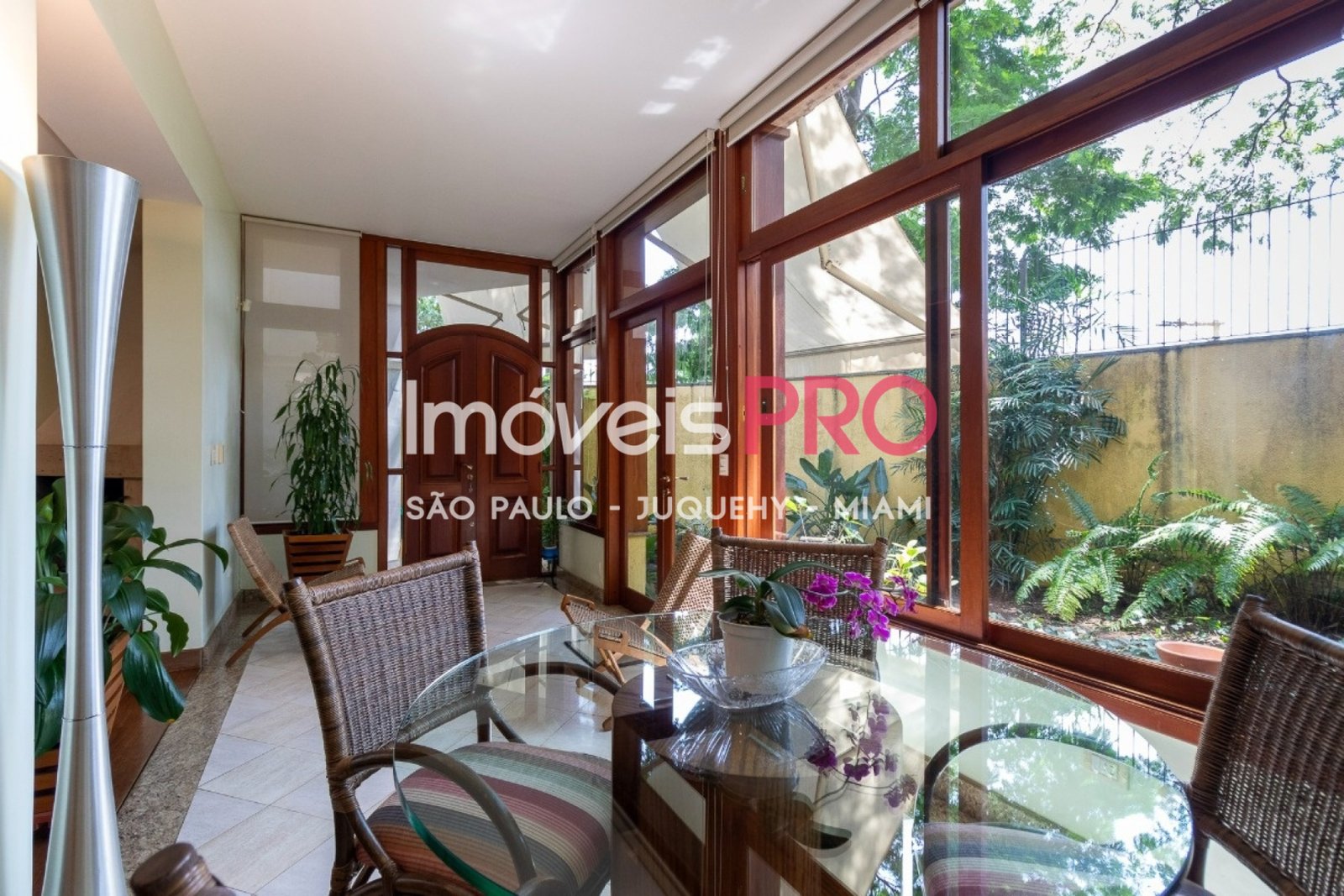 Foto :: https://assets.imoveispro.com.br/thumb/IP38939/sobrado-venda-jardim-prudencia_IP38939_23_1920x1080.jpg?