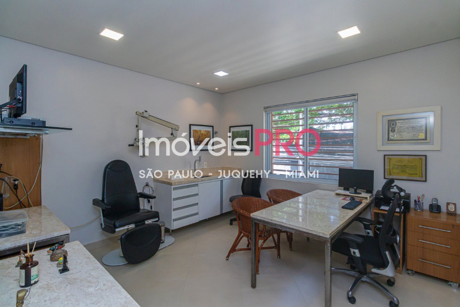 Foto :: IP38946