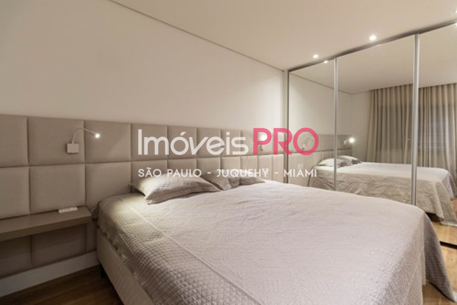 Foto :: IP38949