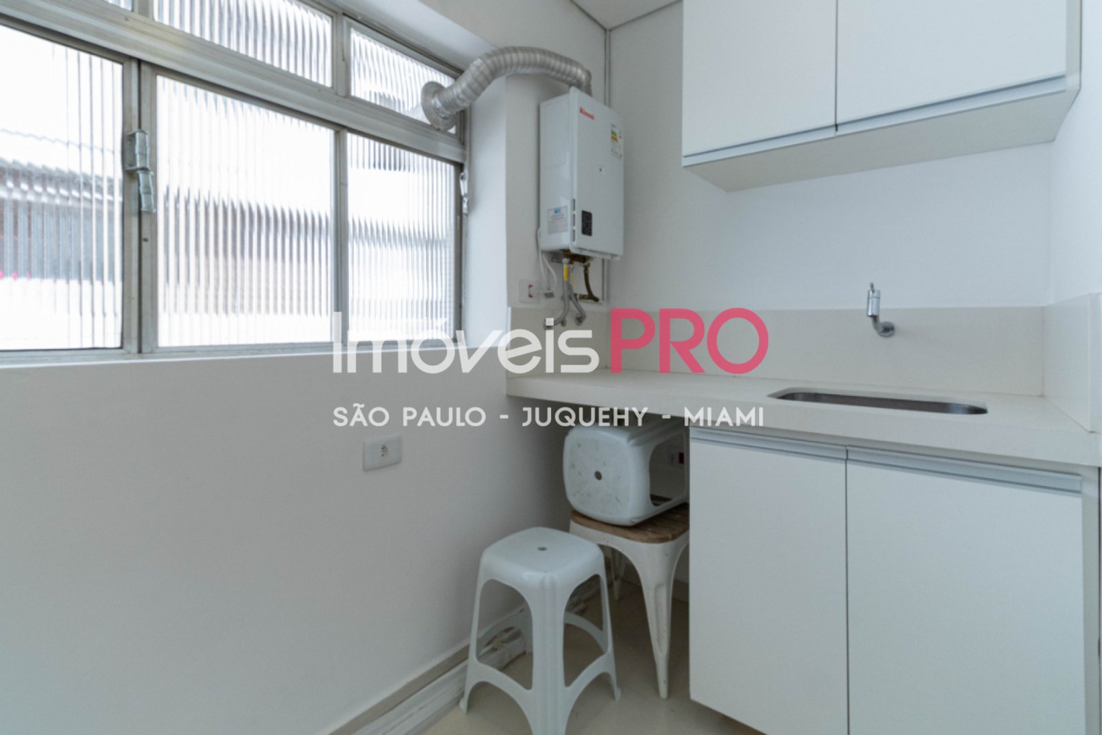 Foto :: IP38949