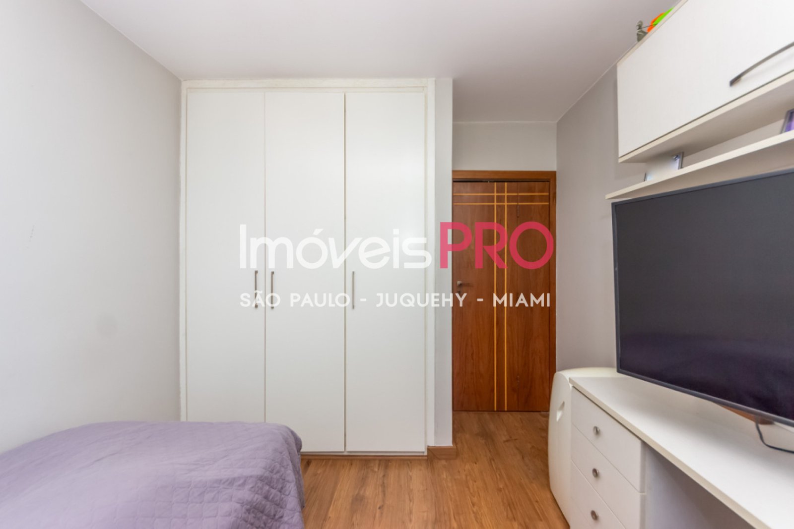 Foto :: https://assets.imoveispro.com.br/thumb/IP38956/apartamento-venda-moema_IP38956_17_1920x1080.jpg?