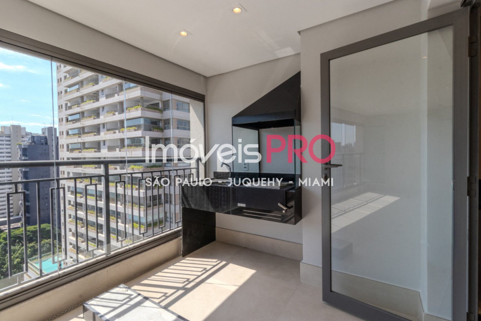 Foto :: https://assets.imoveispro.com.br/thumb/IP38961/apartamento-venda-moema-passaros_IP38961_11_1920x1080.jpg?