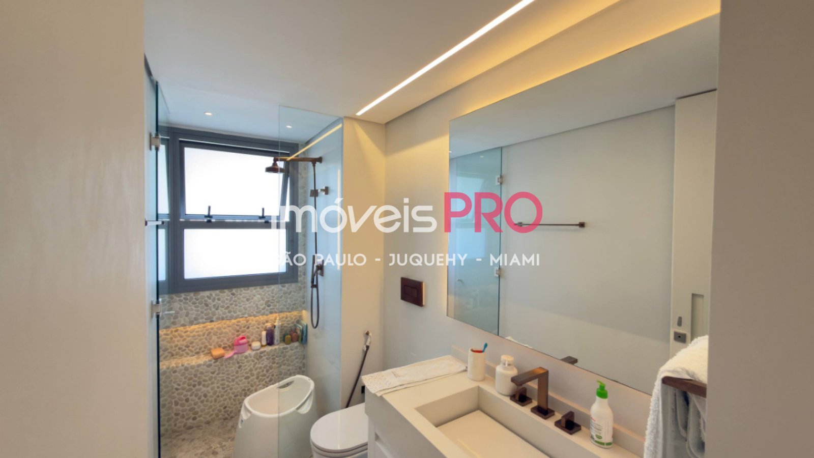 Foto :: https://assets.imoveispro.com.br/thumb/IP38963/apartamento-venda-moema-passaros_IP38963_35_1920x1080.jpg?