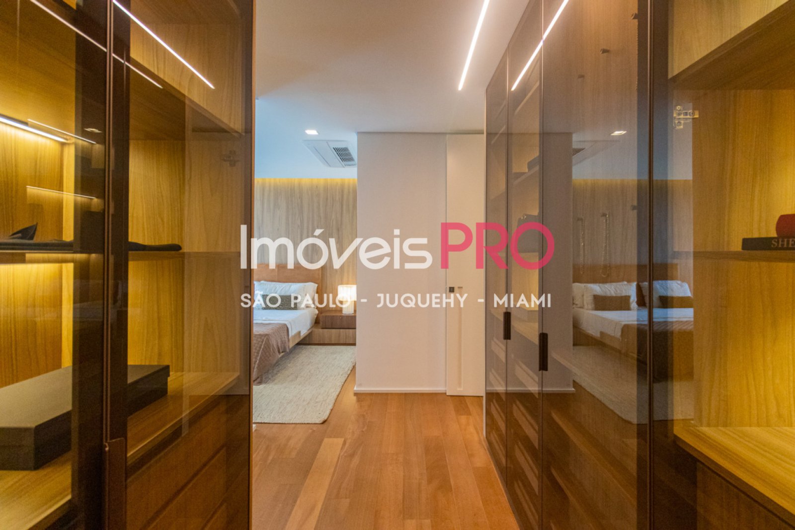 Foto :: https://assets.imoveispro.com.br/thumb/IP38972/apartamento-venda-brooklin_IP38972_23_1920x1080.jpg?