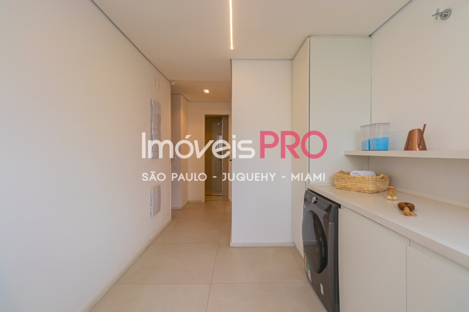 Foto :: https://assets.imoveispro.com.br/thumb/IP38972/apartamento-venda-brooklin_IP38972_35_1920x1080.jpg?