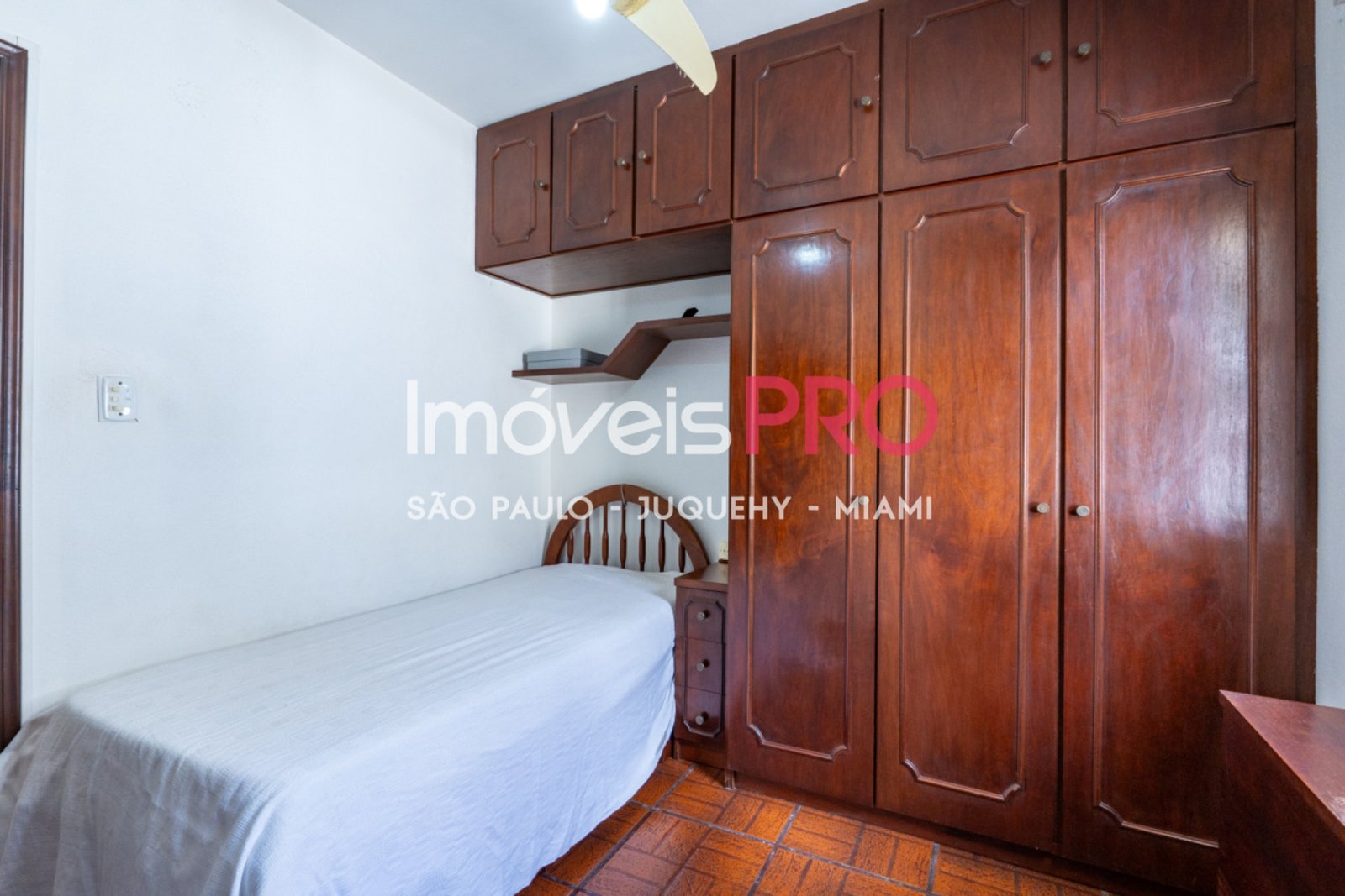 Foto :: https://assets.imoveispro.com.br/thumb/IP38974/sobrado-venda-vila-nova-conceicao_IP38974_29_1920x1080.jpg?