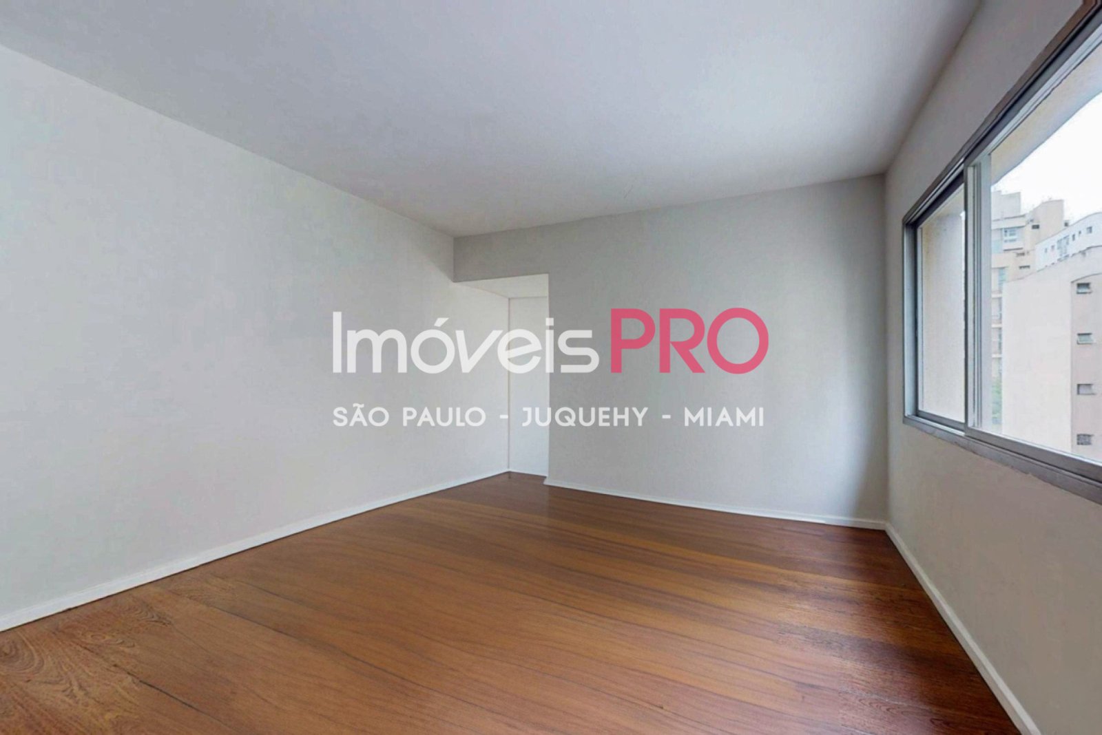 Foto :: https://assets.imoveispro.com.br/thumb/IP38977/apartamento-venda-itaim-bibi_IP38977_11_1920x1080.jpg?