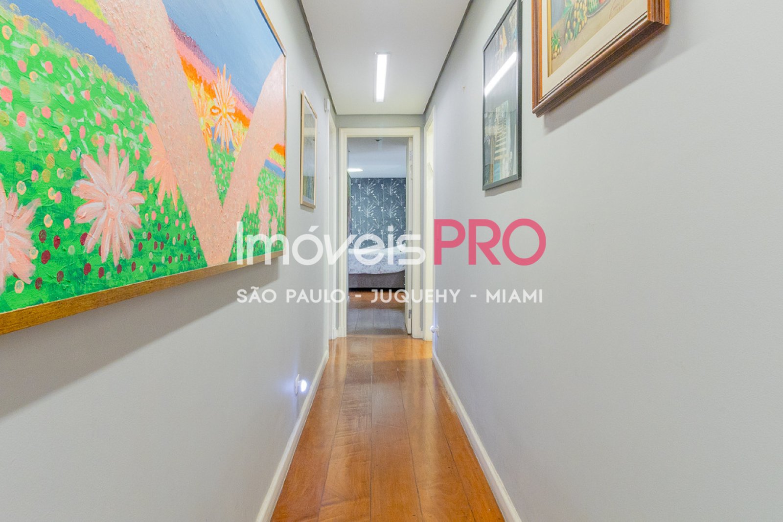 Foto :: https://assets.imoveispro.com.br/thumb/IP38985/apartamento-venda-santa-cecilia_IP38985_17_1920x1080.jpg?