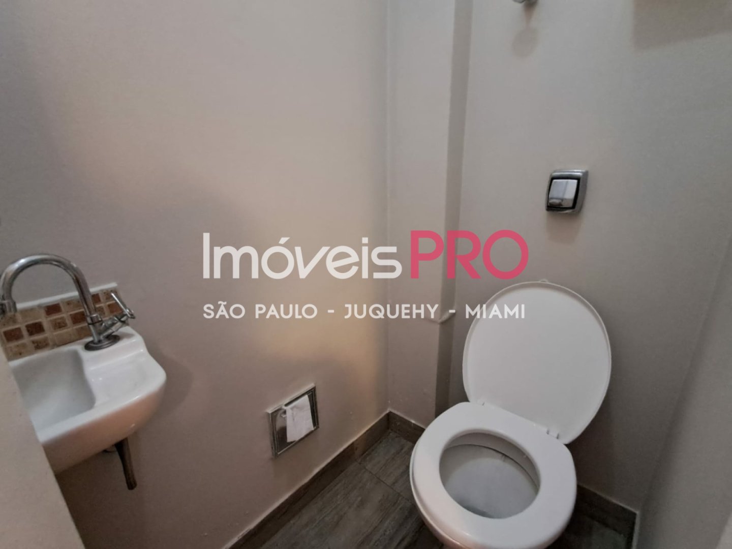 Foto :: IP38993