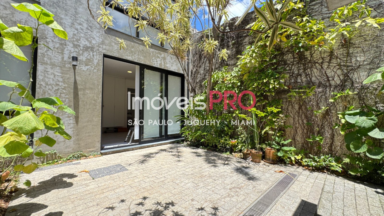 Foto :: https://assets.imoveispro.com.br/thumb/IP39000/sobrado-venda-brooklin-novo_IP39000_53_1920x1080.jpg?